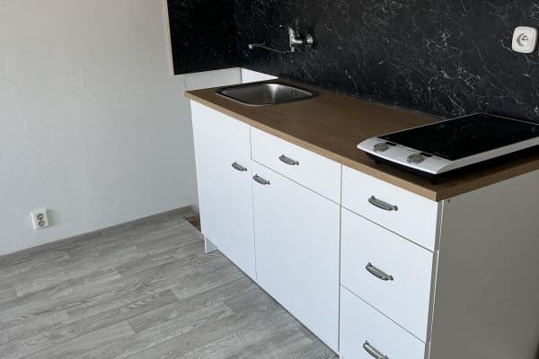 Prenájom bytu 1-izbový 25 m², Horácké náměstí, Prenájom bytu 1-izbový 25 m², Horácké náměstí,