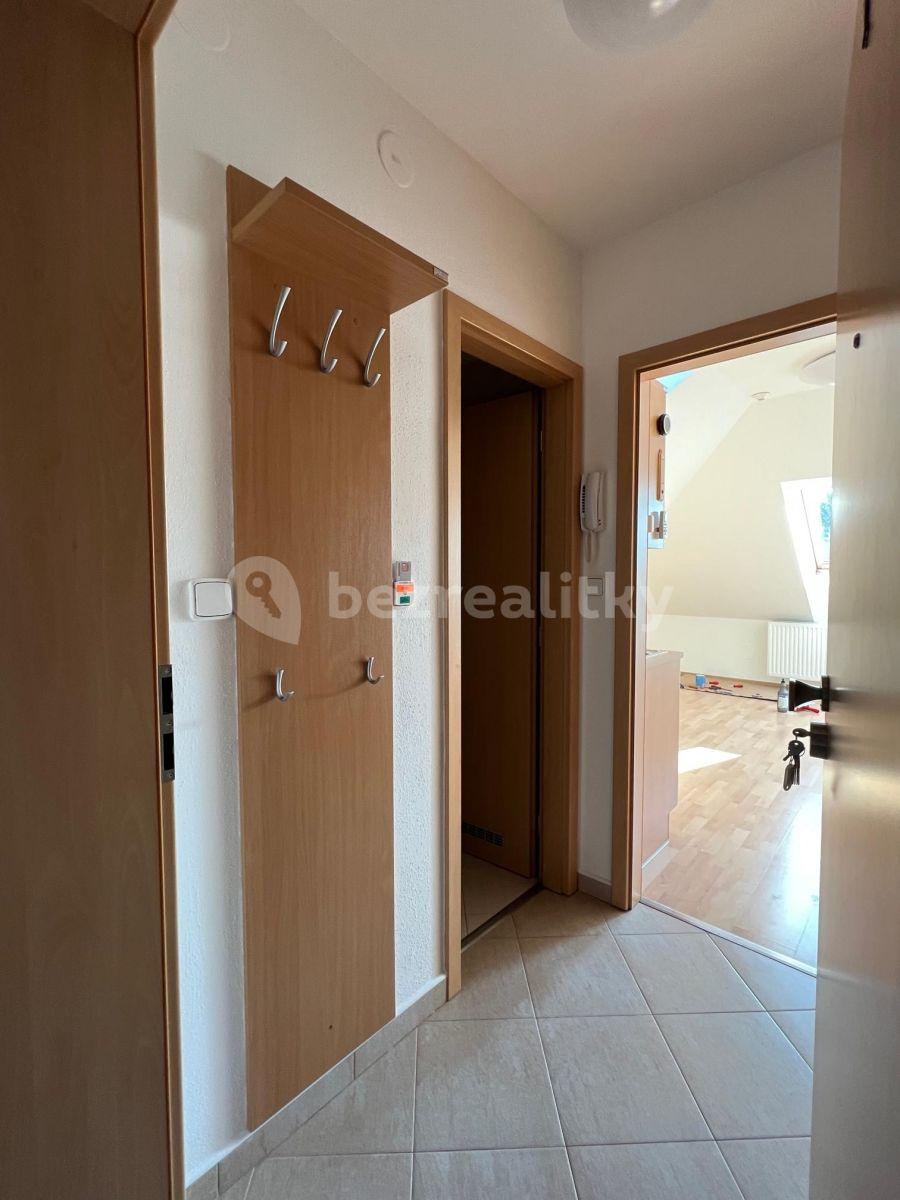 Prenájom bytu 1-izbový 29 m², Hálkova, Humpolec, Kraj Vysočina