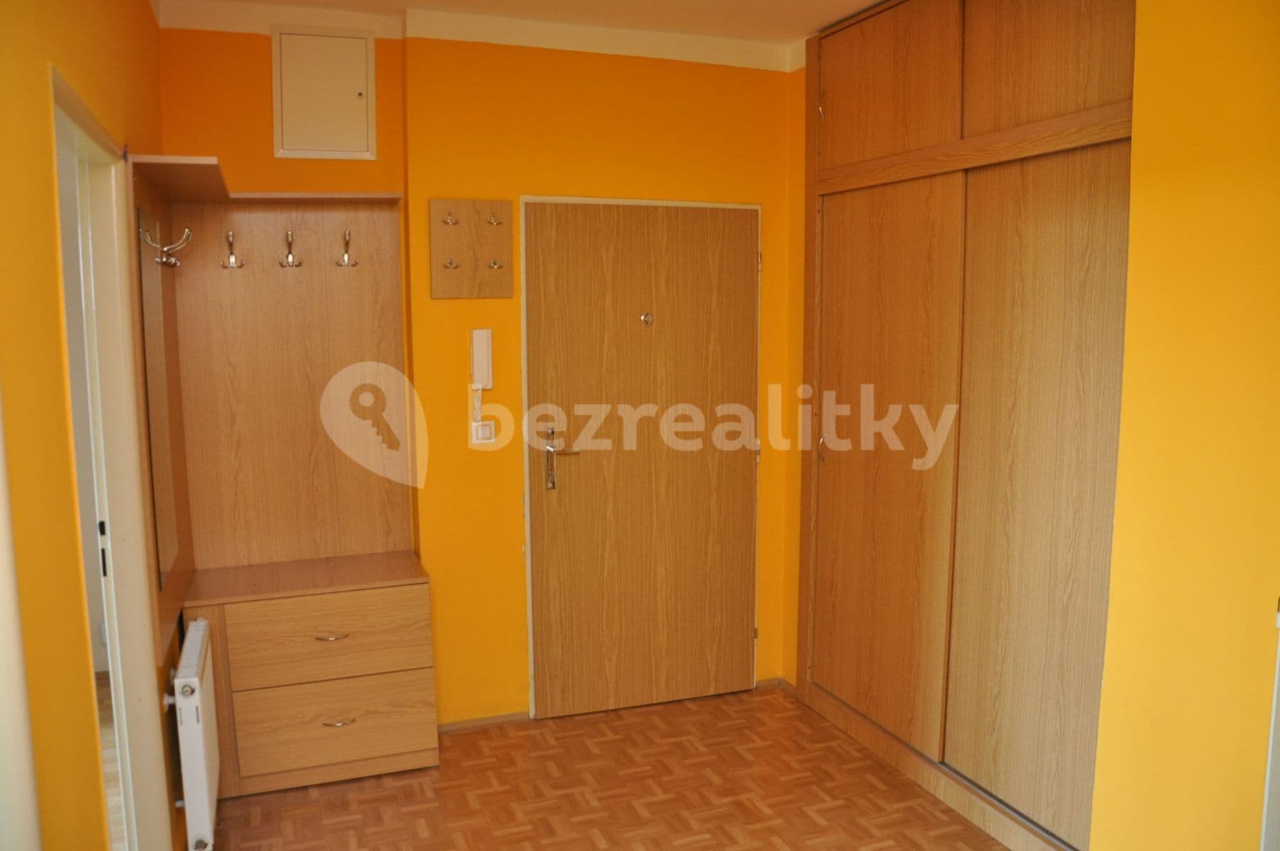 Prenájom bytu 3-izbový 80 m², Volmanova, Čelákovice, Středočeský kraj