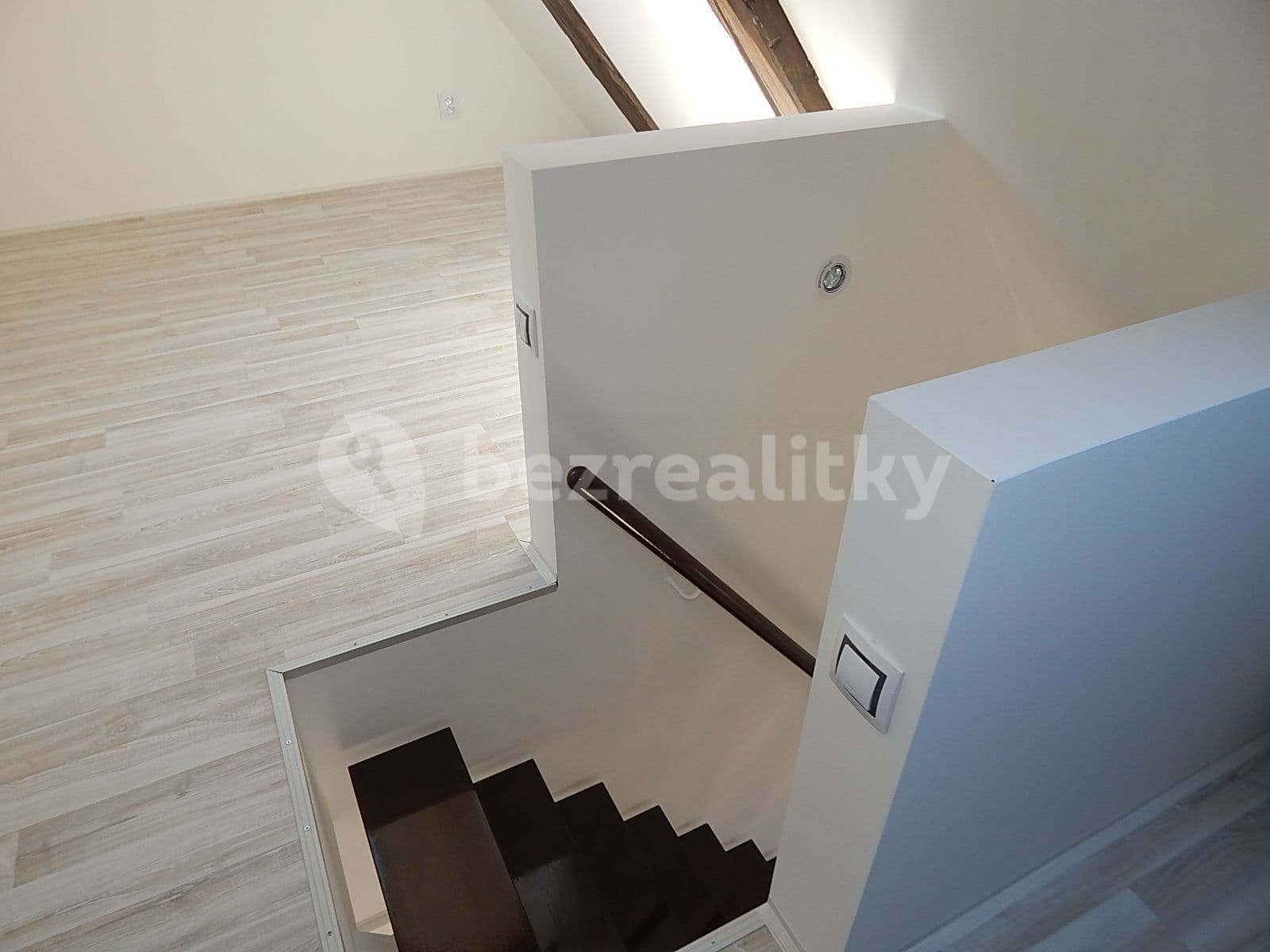 Prenájom bytu 3-izbový 61 m², Palackého, Poděbrady, Středočeský kraj