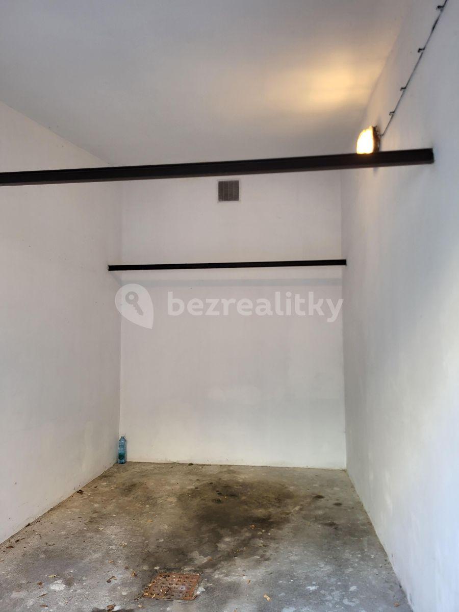 Prenájom garáže 15 m², Legerova, Praha, Praha