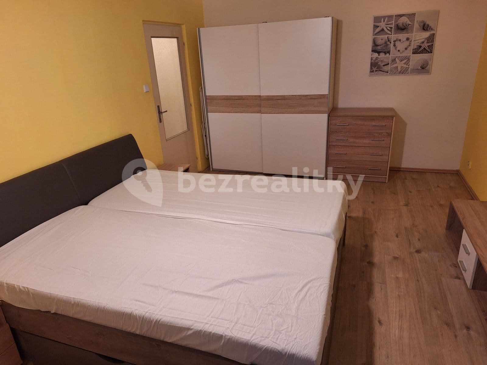 Prenájom bytu 1-izbový 35 m², Luční, Ivančice, Jihomoravský kraj
