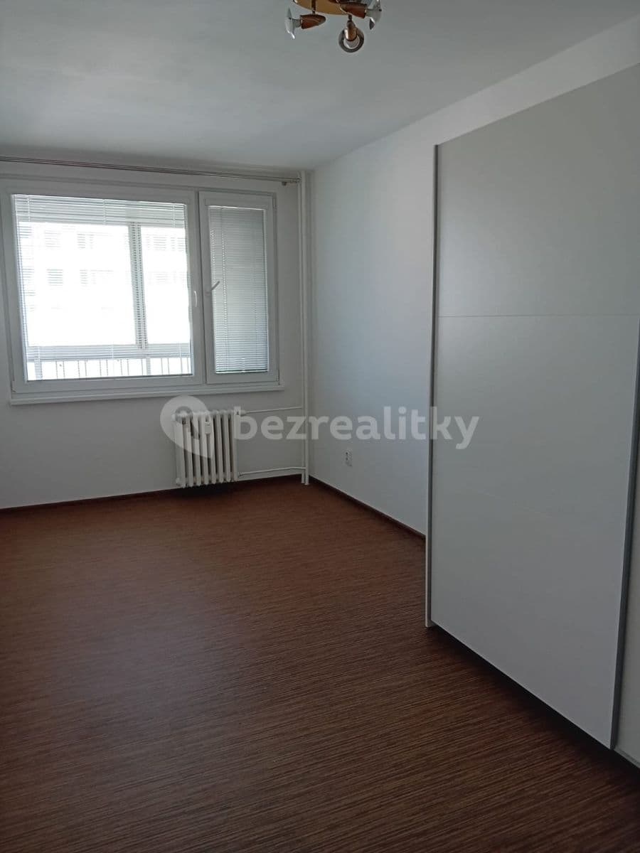 Prenájom bytu 3-izbový 74 m², nábřeží Závodu míru, Pardubice, Pardubický kraj