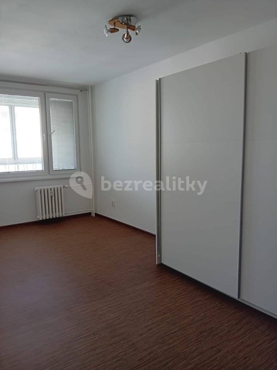 Prenájom bytu 3-izbový 74 m², nábřeží Závodu míru, Pardubice, Pardubický kraj