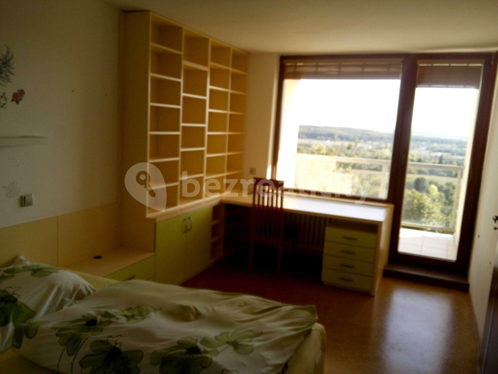 Prenájom bytu 6-izbový 150 m², Studnická, Praha, Praha