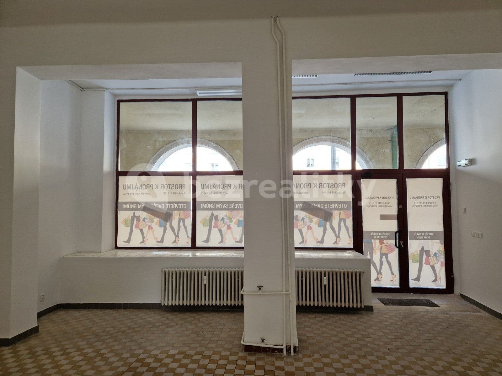 Prenájom nebytového priestoru 73 m², Hlavní třída, Havířov, Moravskoslezský kraj