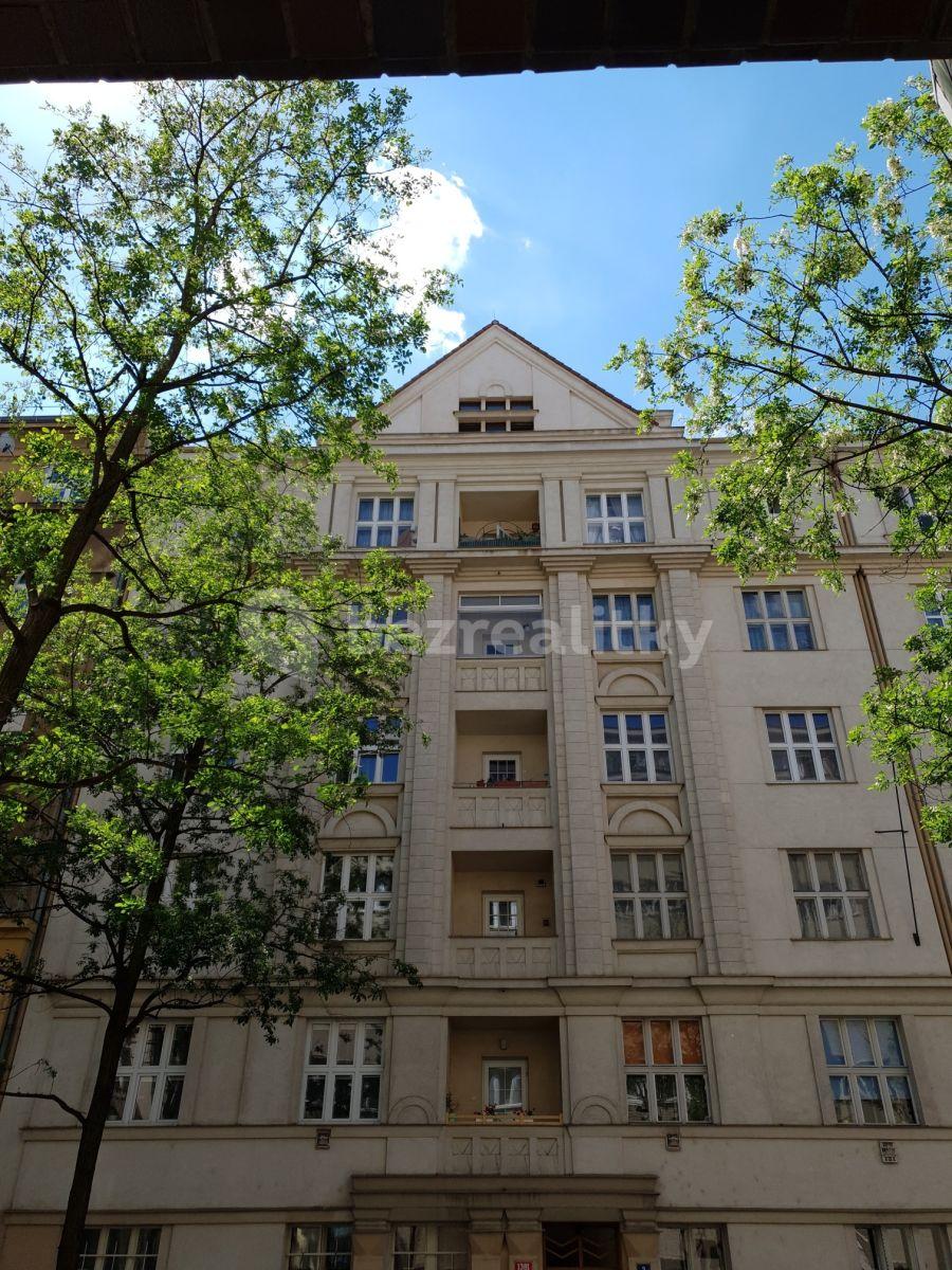 Prenájom bytu 2-izbový 97 m², Baranova, Praha, Praha