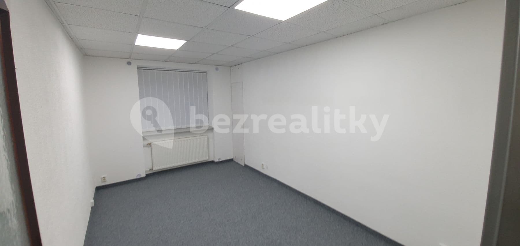Prenájom kancelárie 51 m², Zdařilá, Praha, Praha