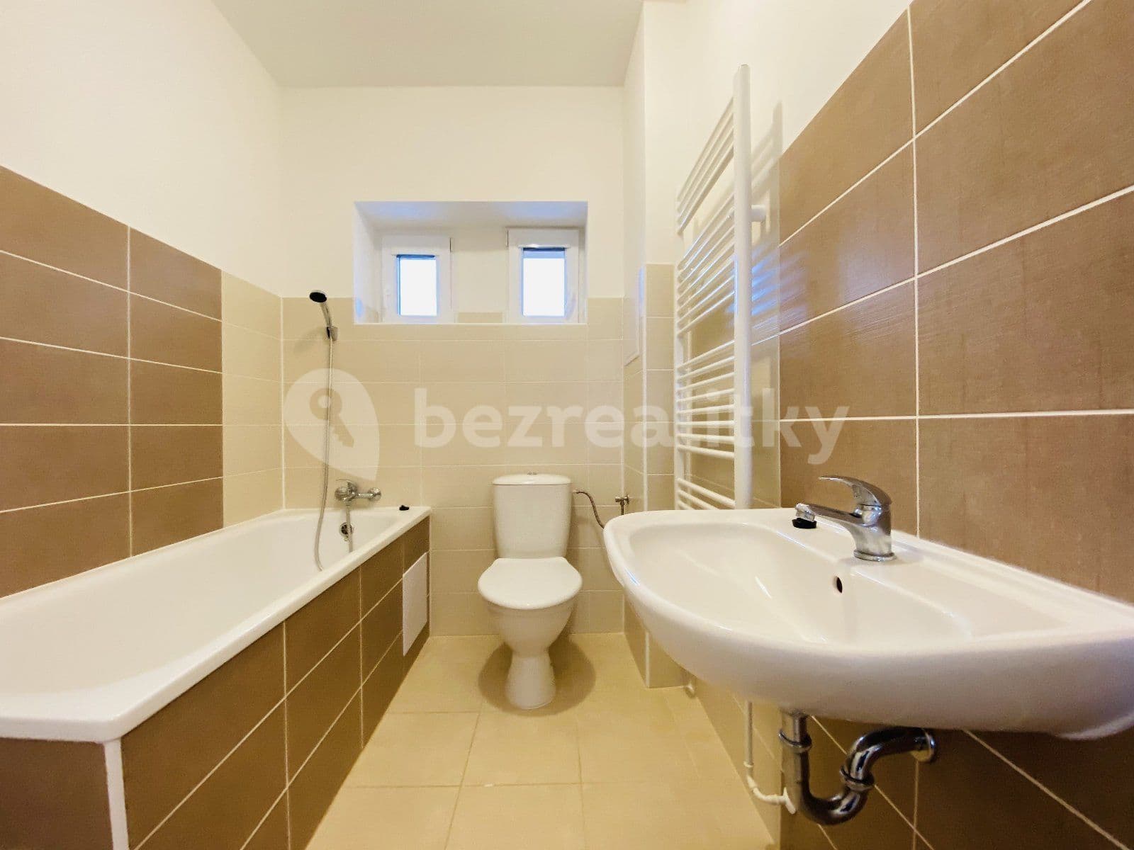 Prenájom bytu 2-izbový 46 m², Boháčova, Ostrava, Moravskoslezský kraj