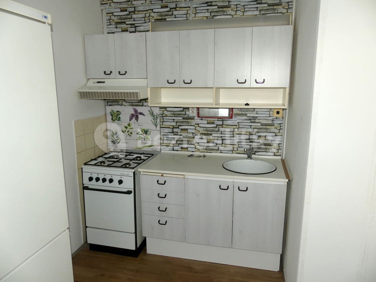 Prenájom bytu 1-izbový 43 m², K Rozvodně, Pardubice, Pardubický kraj