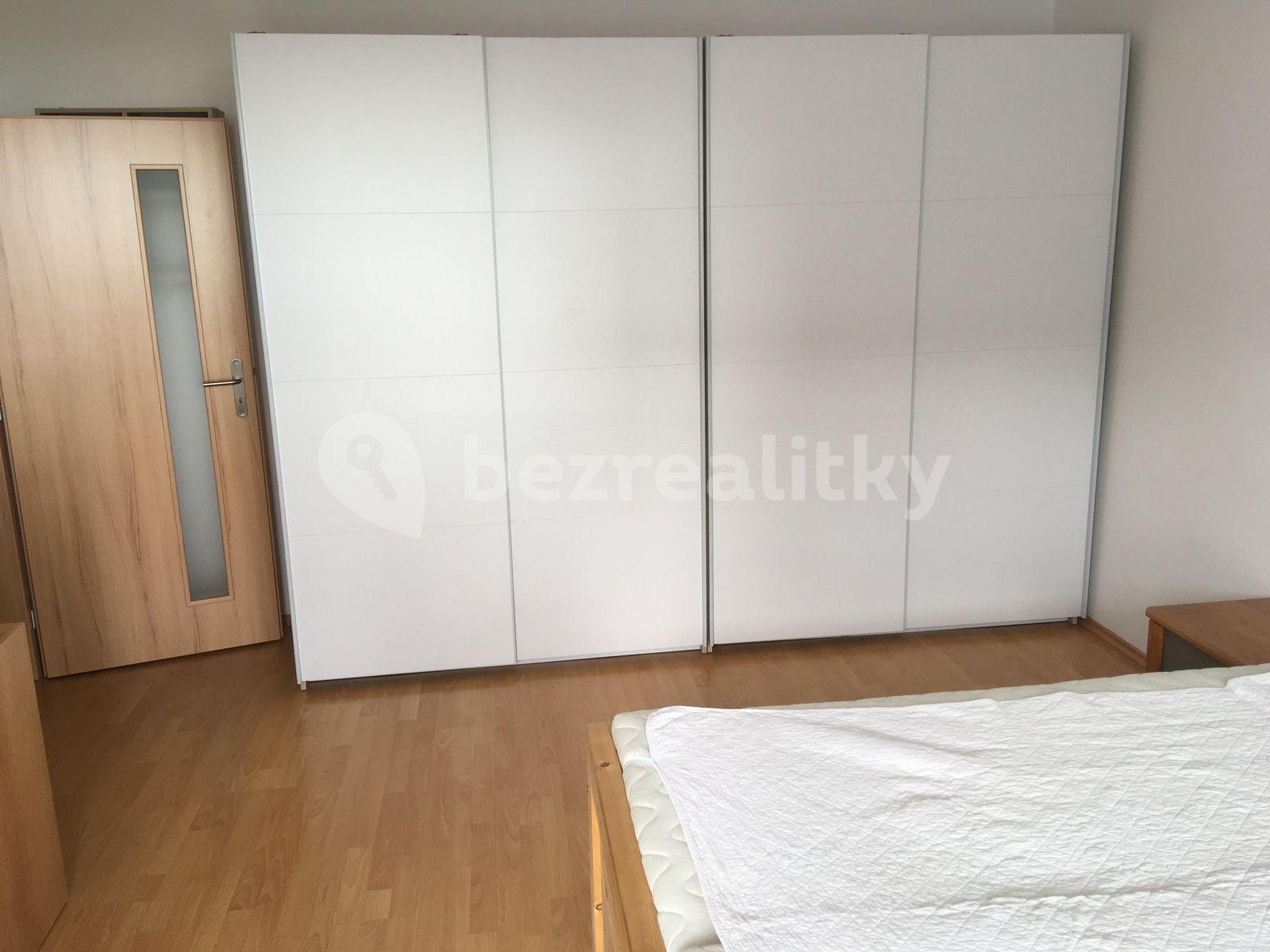 Prenájom bytu 2-izbový 51 m², Petržalka, Bratislavský kraj