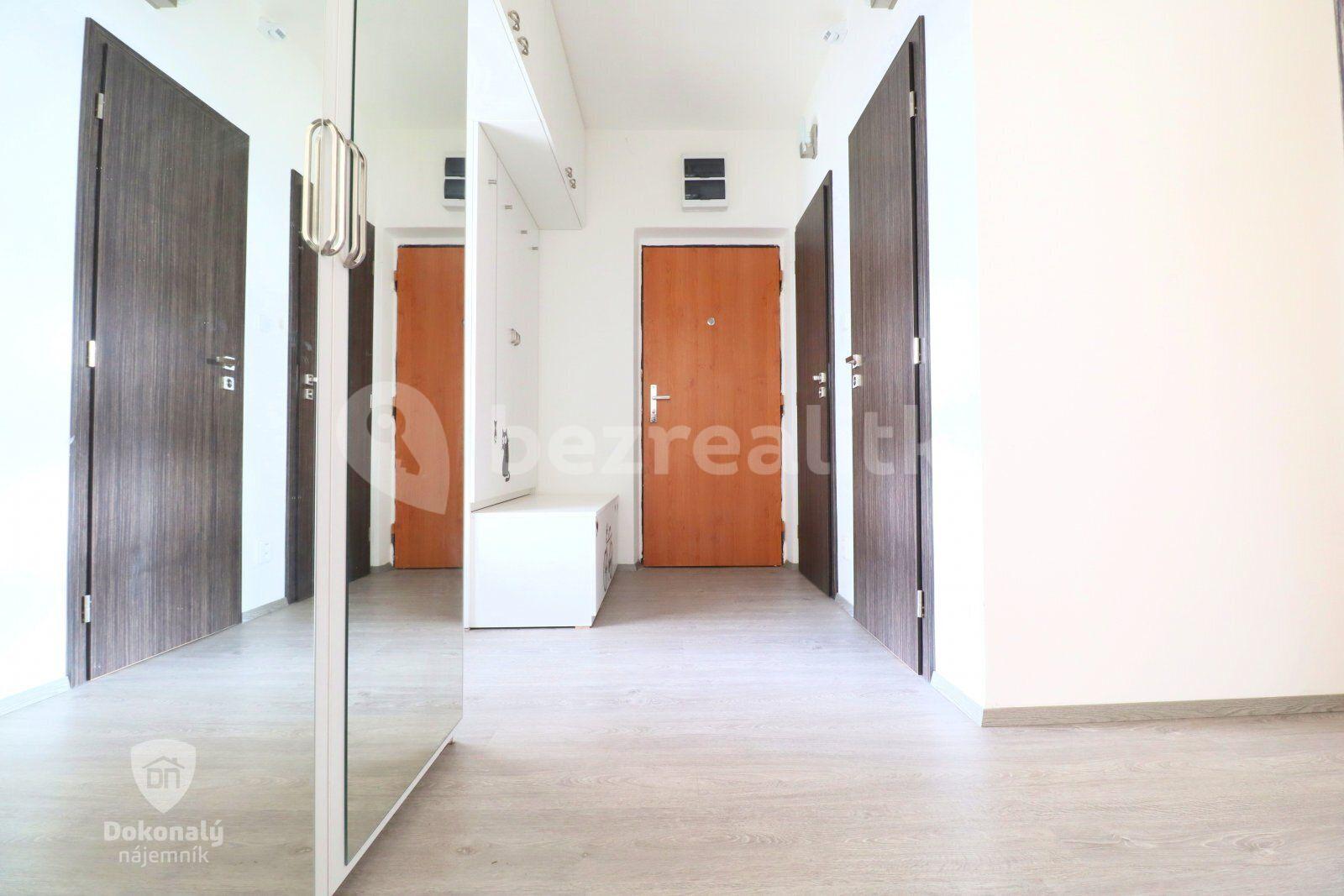 Prenájom bytu 3-izbový 75 m², Skřivanská, Praha, Praha
