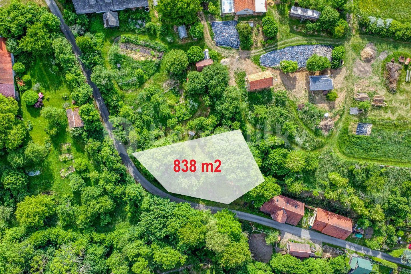 Predaj pozemku 838 m², Skryje, Středočeský kraj