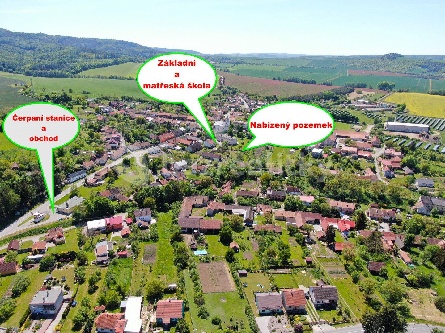 Predaj pozemku 744 m², Roštín, Zlínský kraj