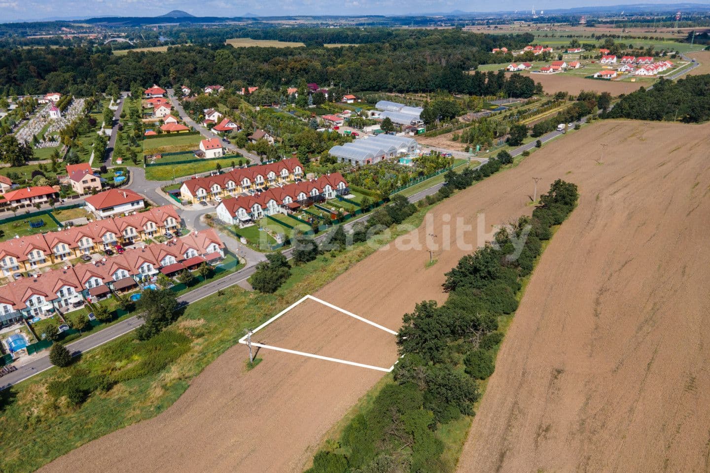 Predaj pozemku 850 m², Veltrusy, Středočeský kraj