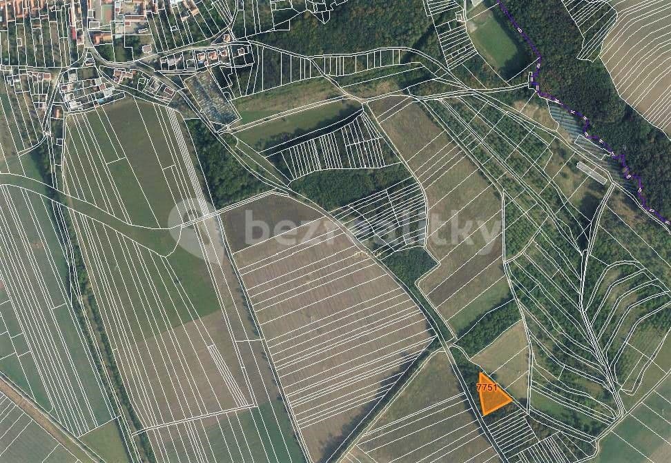 Predaj pozemku 2.314 m², Lipov, Jihomoravský kraj