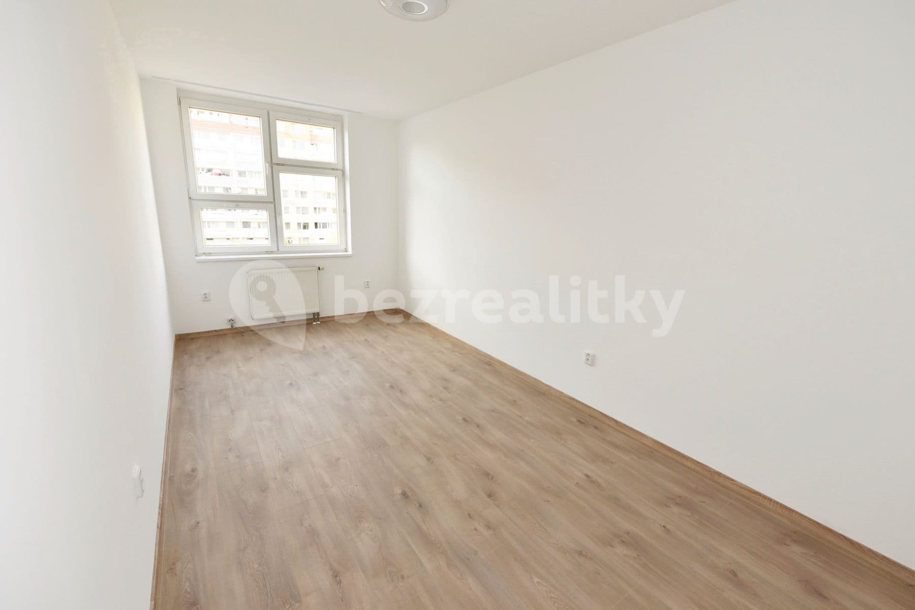 Prenájom bytu 4-izbový 86 m², Petržílkova, Praha, Praha