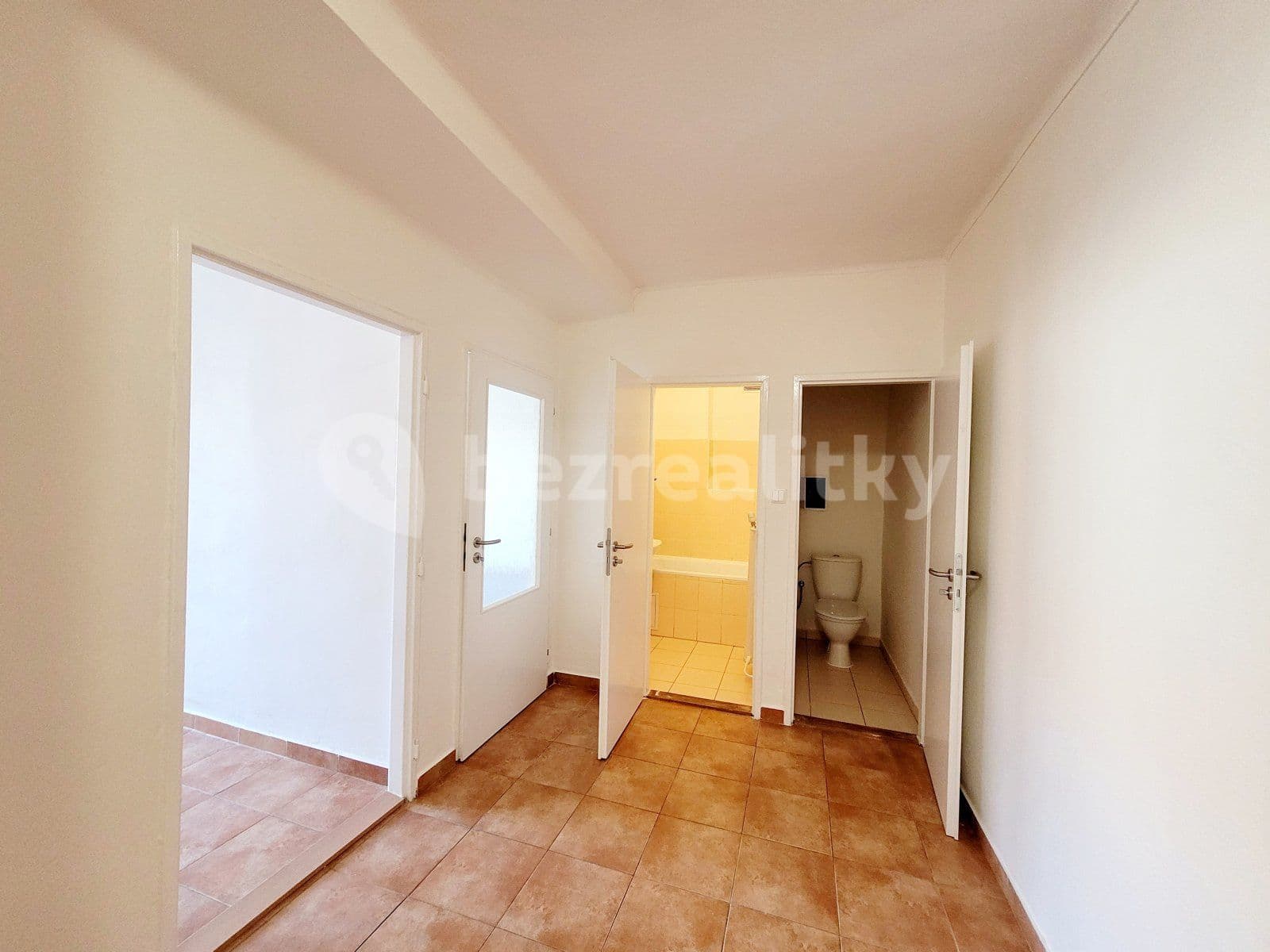 Prenájom bytu 2-izbový 63 m², Hlavní třída, Havířov, Moravskoslezský kraj