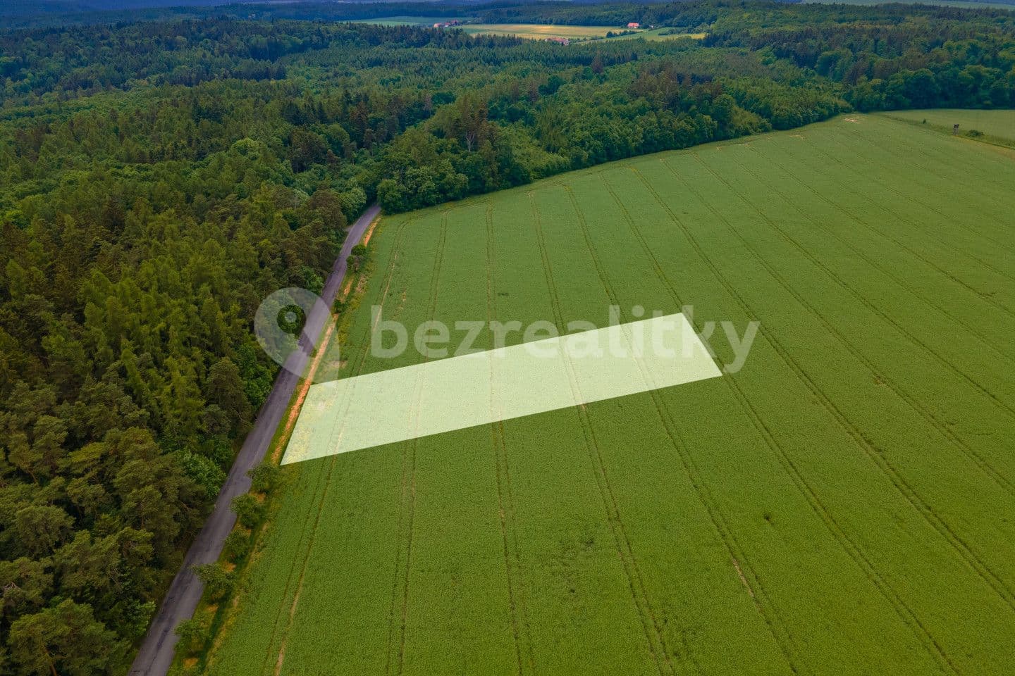 Predaj pozemku 2.814 m², Velká Buková, Středočeský kraj