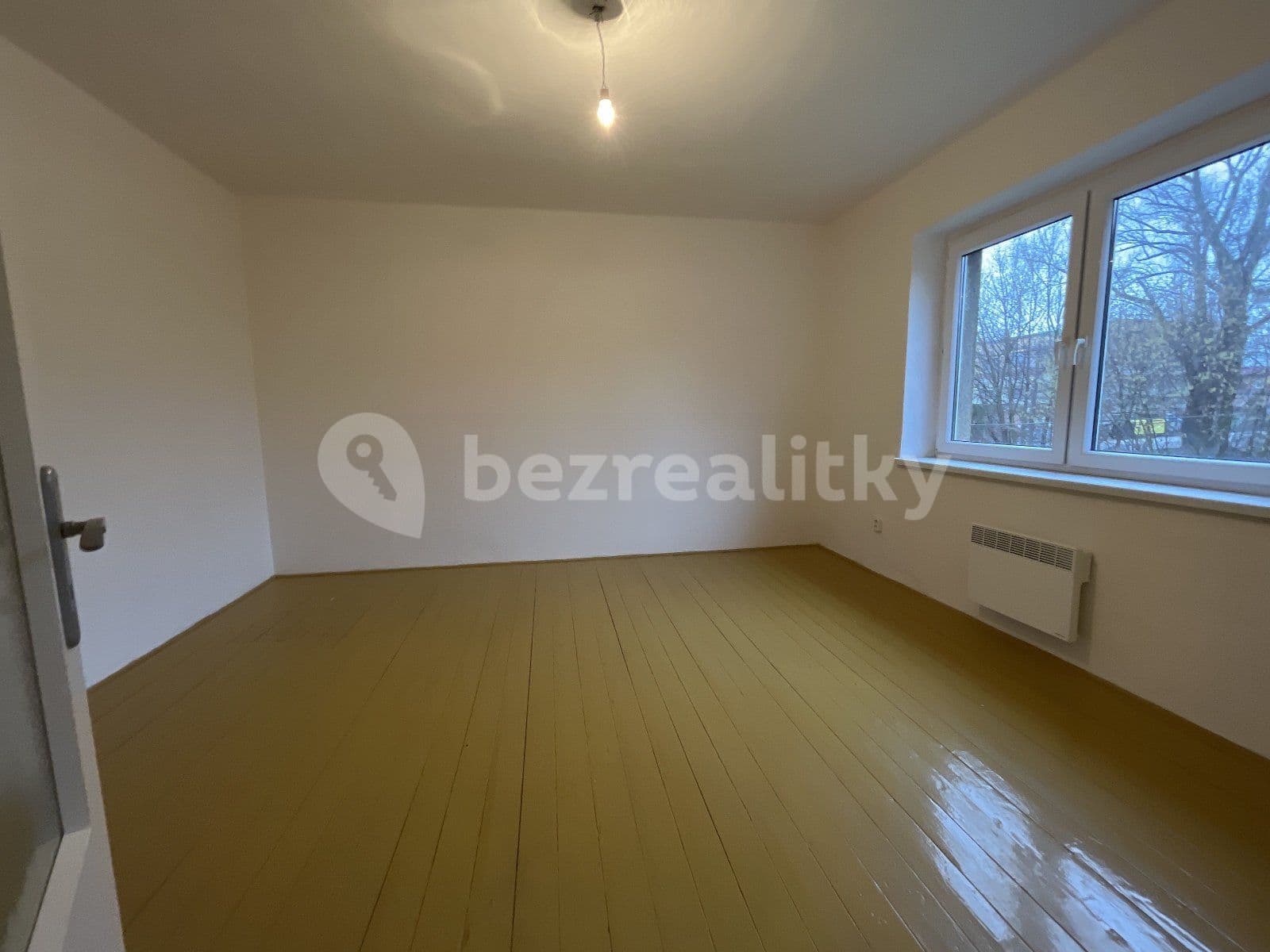 Prenájom bytu 1-izbový 46 m², Porubská, Petřvald, Moravskoslezský kraj