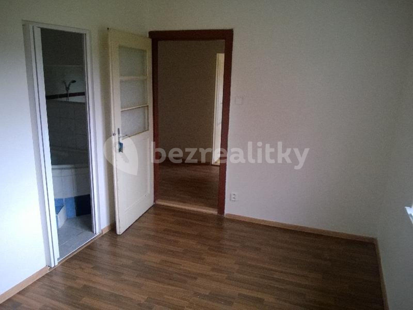 Prenájom bytu 1-izbový 46 m², Porubská, Petřvald, Moravskoslezský kraj