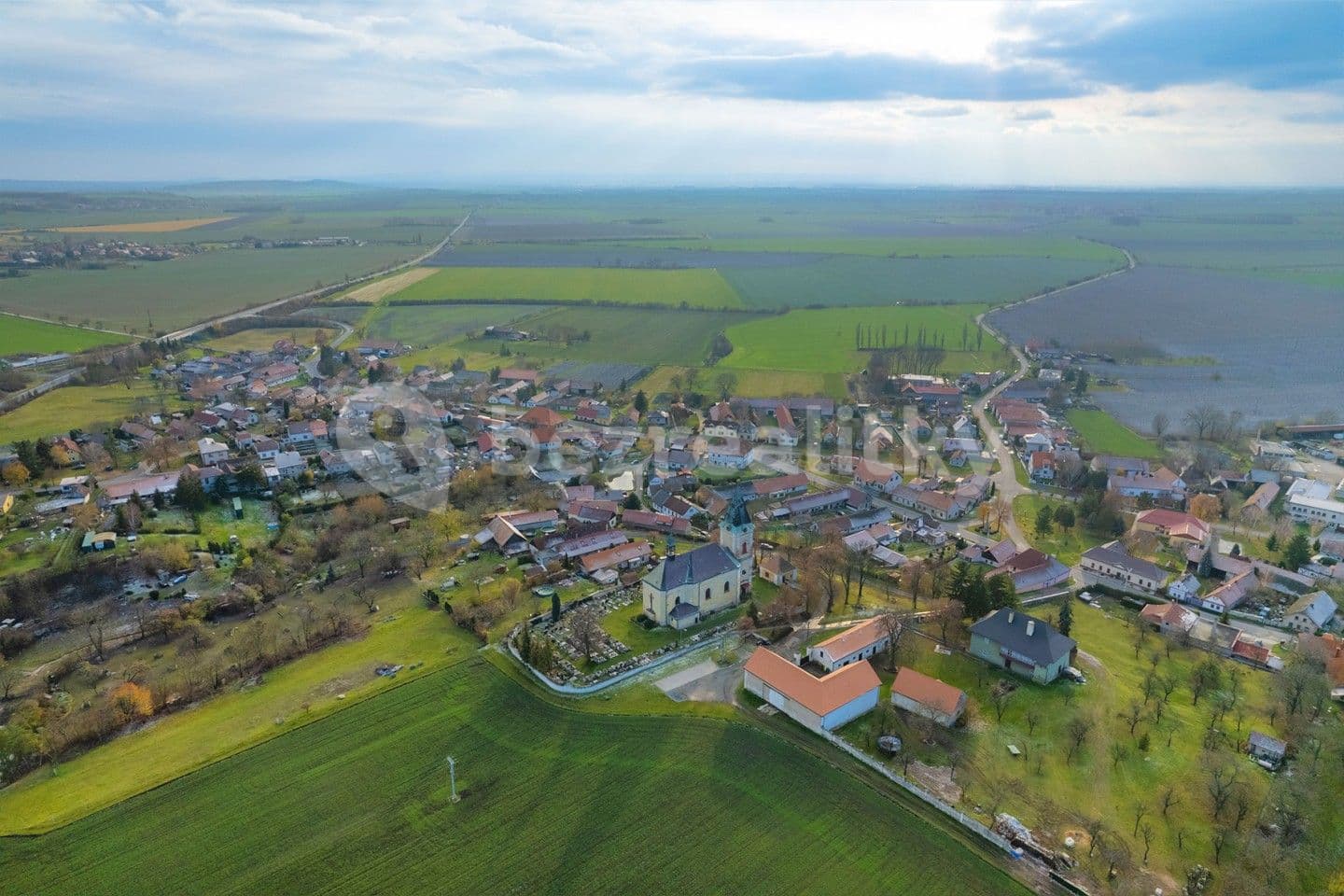 Predaj domu 90 m², pozemek 3.293 m², Činěves, Středočeský kraj