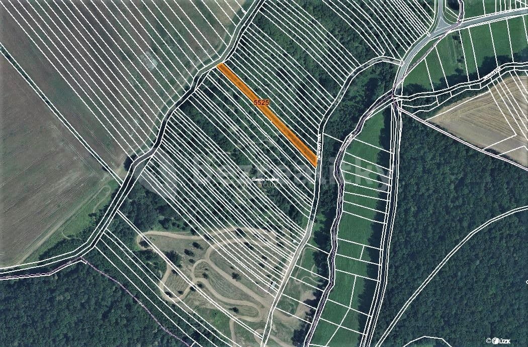 Predaj pozemku 1.586 m², Březolupy, Zlínský kraj