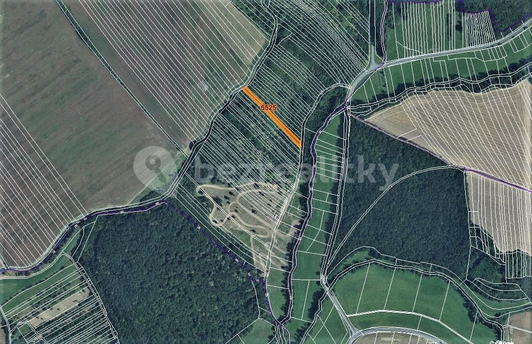 Predaj pozemku 1.586 m², Březolupy, Zlínský kraj