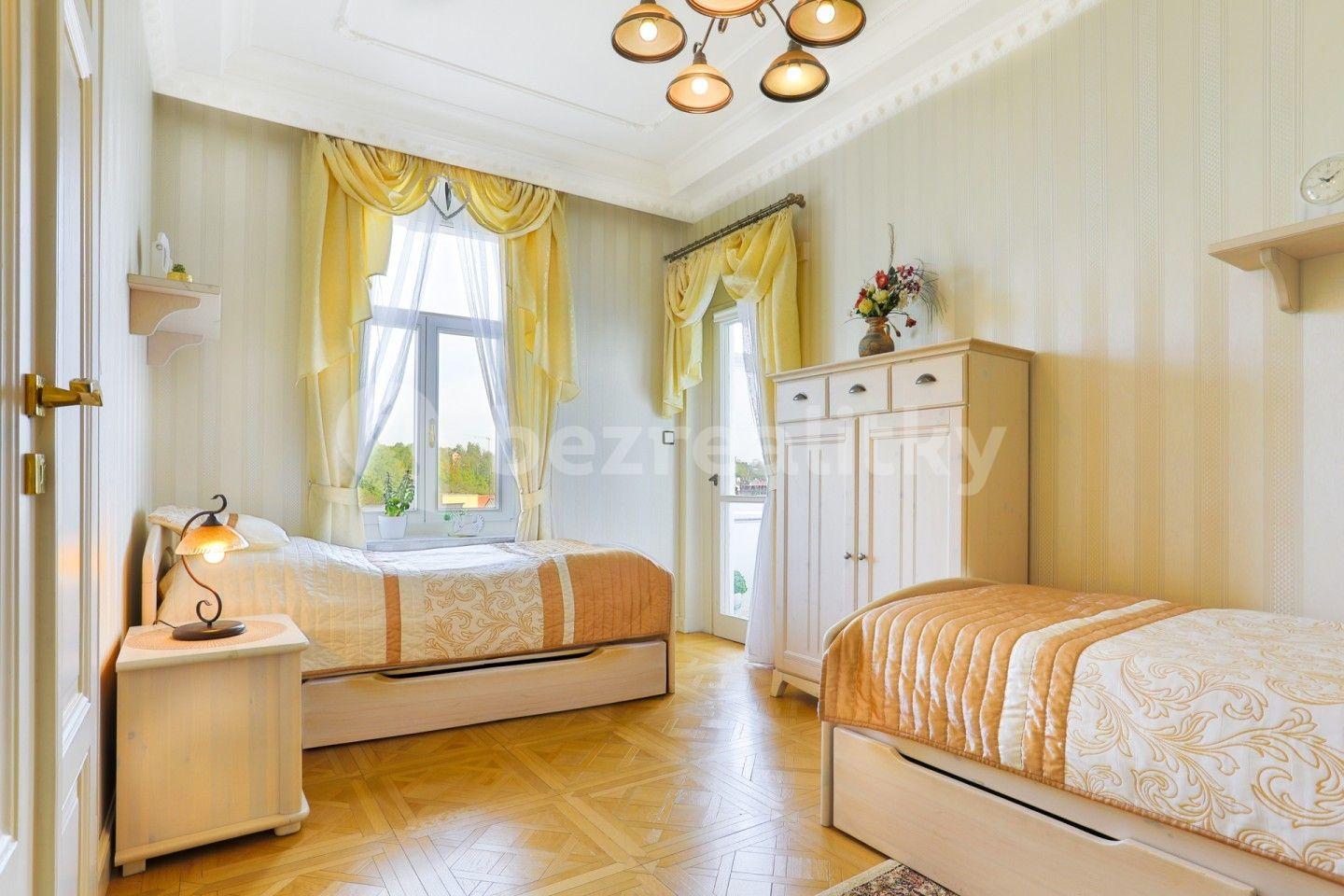 Predaj bytu 3-izbový 78 m², Zeyerova, Karlovy Vary, Karlovarský kraj