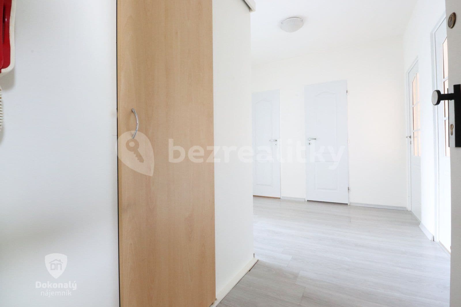 Prenájom bytu 3-izbový 71 m², Družstevní, Bystřice, Středočeský kraj