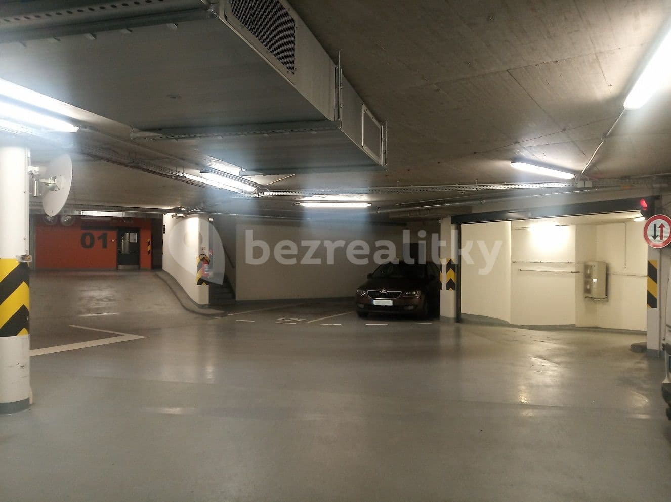 Predaj garáže 14 m², Holýšovská, Praha, Praha