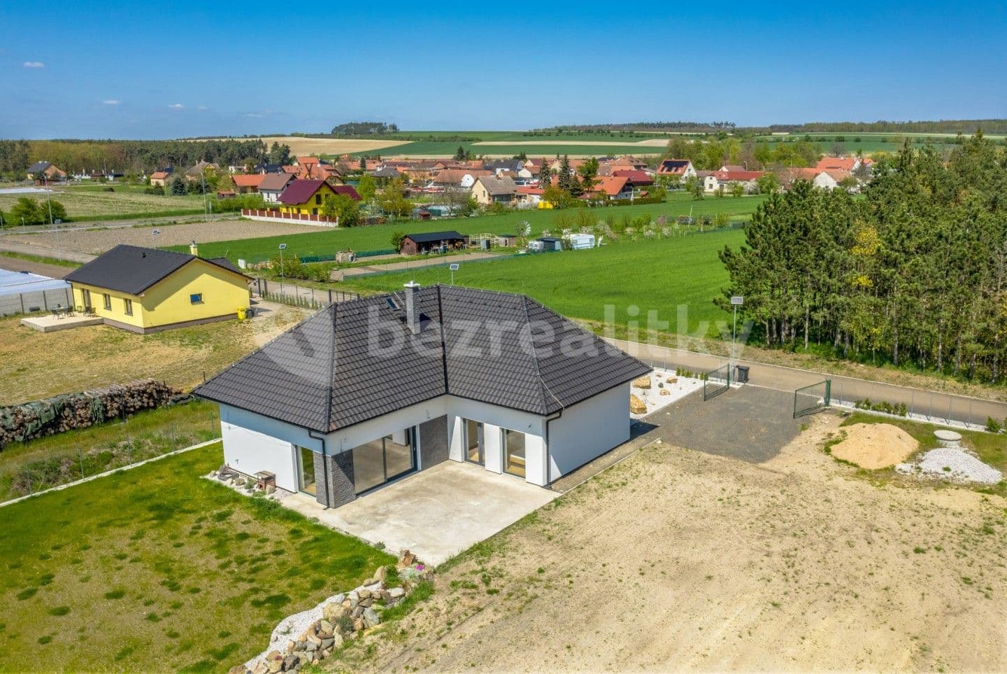 Predaj pozemku 1.745 m², Konětopy, Středočeský kraj