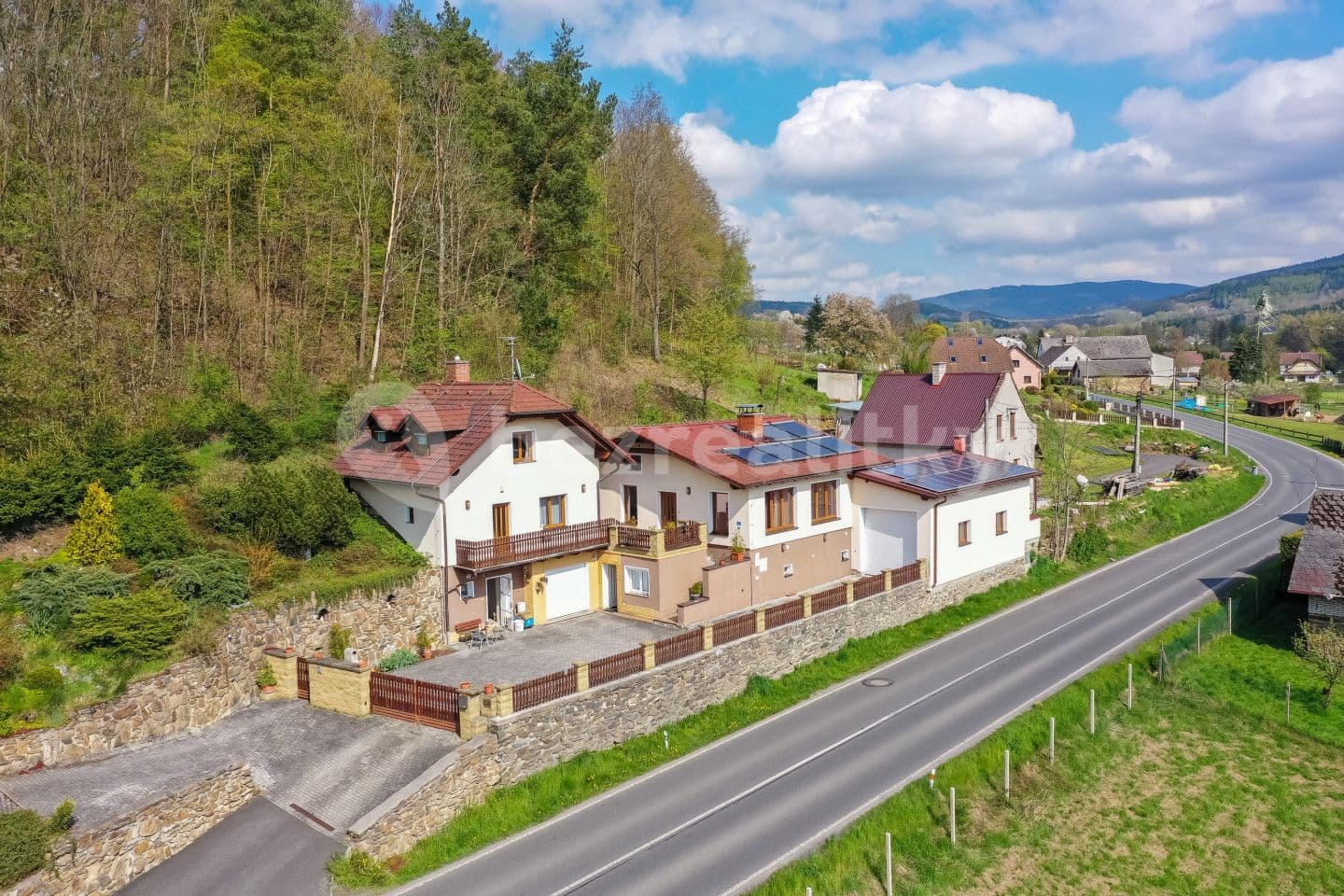 Predaj domu 323 m², pozemek 1.228 m², Dešenice, Plzeňský kraj