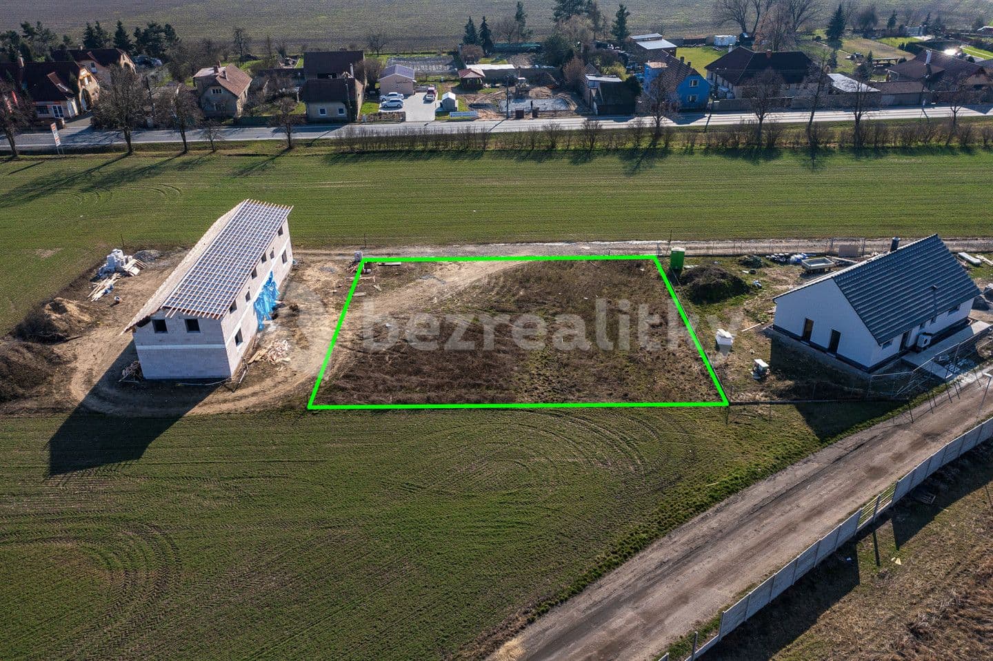 Predaj pozemku 1.269 m², Malý Újezd, Středočeský kraj