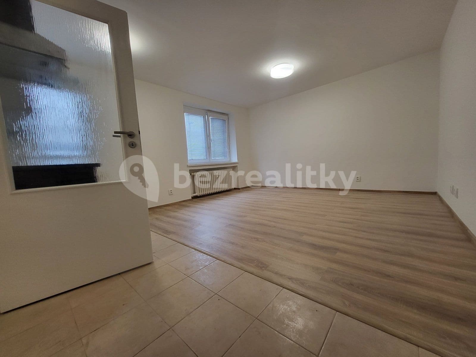 Prenájom bytu 1-izbový 28 m², Kapitána Jasioka, Havířov, Moravskoslezský kraj