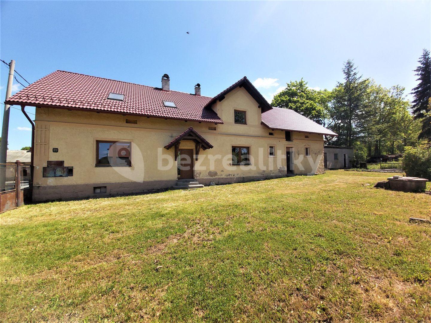 Predaj domu 360 m², pozemek 963 m², Velečín, Plzeňský kraj