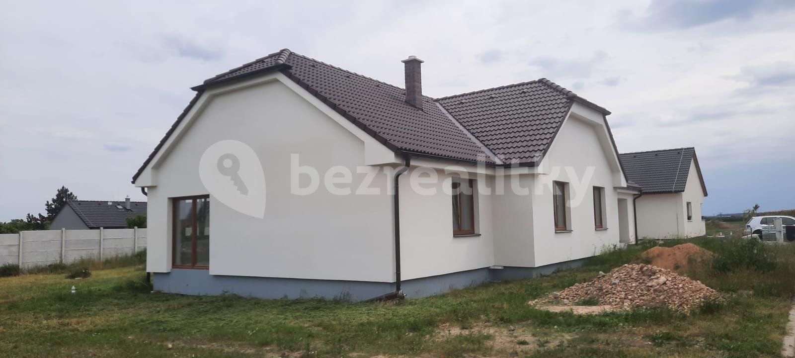 Predaj domu 185 m², pozemek 1.499 m², Na Kopečku, Běrunice, Středočeský kraj