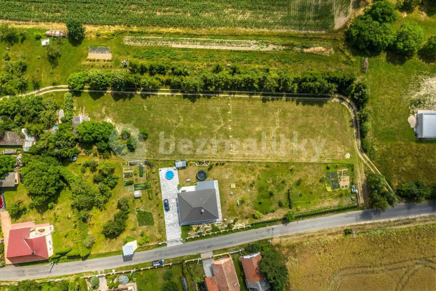 Predaj pozemku 928 m², Střemy, Středočeský kraj