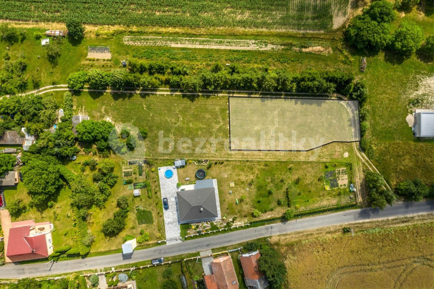 Predaj pozemku 928 m², Střemy, Středočeský kraj