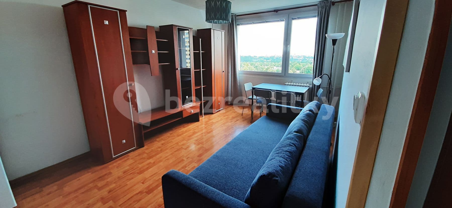 Prenájom bytu 2-izbový 43 m², Mendelova, Praha, Praha
