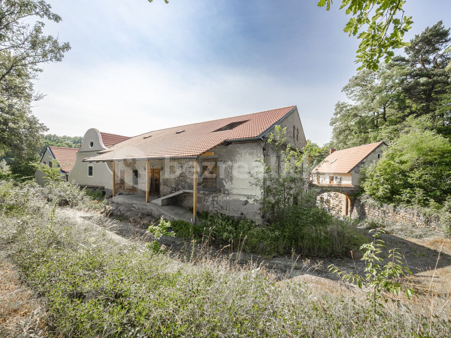 Predaj domu 454 m², pozemek 4.486 m², Bystřice, Středočeský kraj
