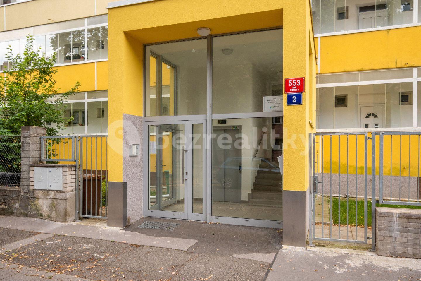 Predaj bytu 3-izbový 67 m², Obětí 6. května, Praha, Praha