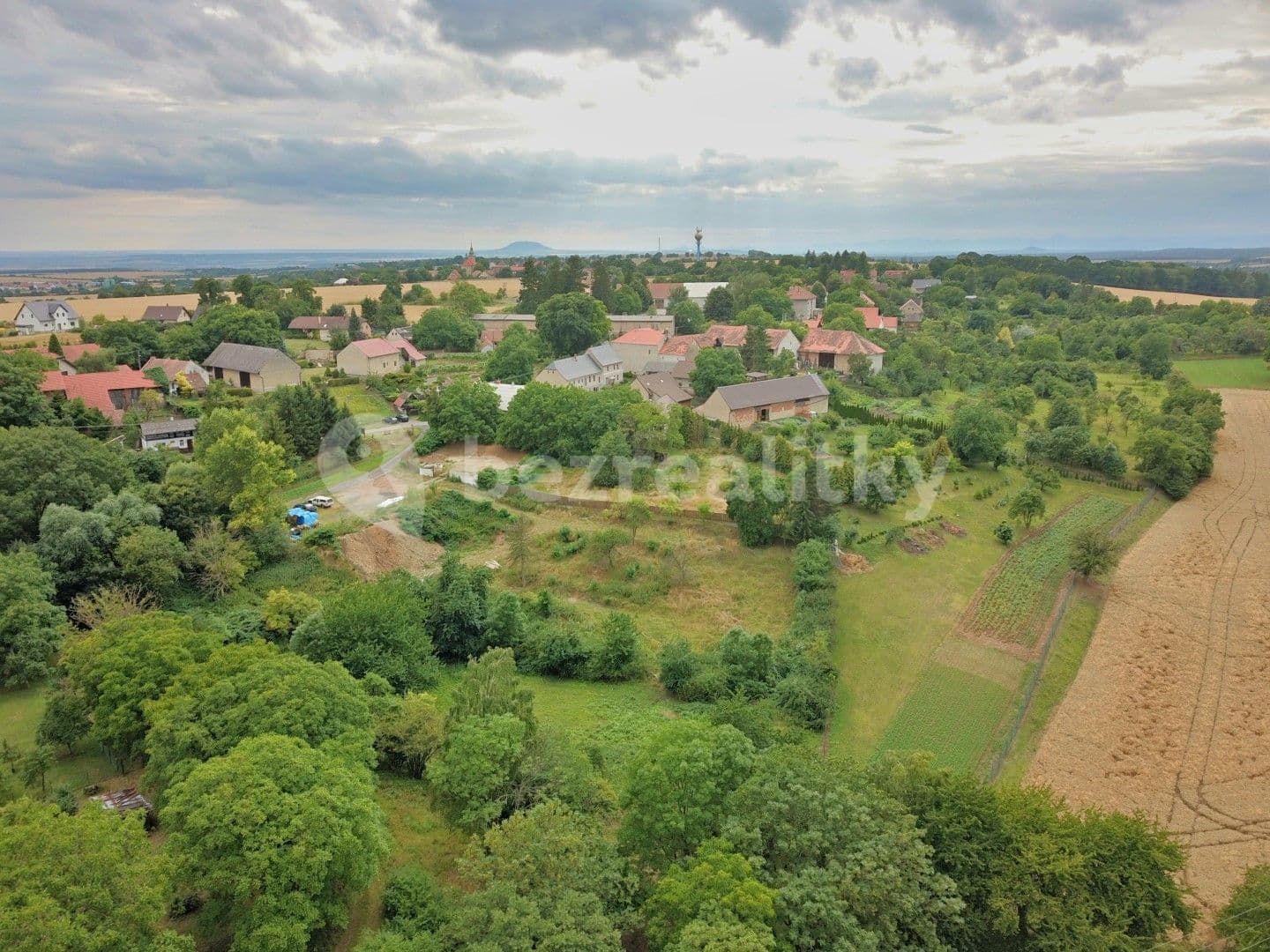 Predaj pozemku 3.484 m², Vysoká, Středočeský kraj