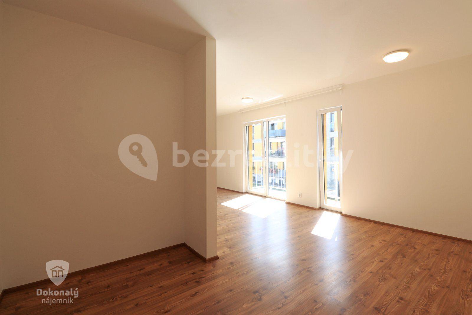 Prenájom bytu 1-izbový 40 m², Na Cihelně, Klíčany, Středočeský kraj