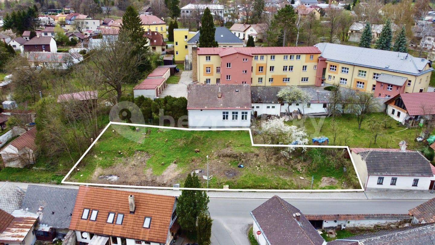 Predaj pozemku 857 m², Táborská, Černovice, Kraj Vysočina