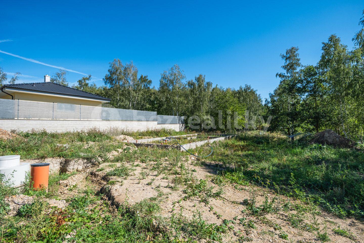 Predaj pozemku 1.077 m², Chomutov, Ústecký kraj