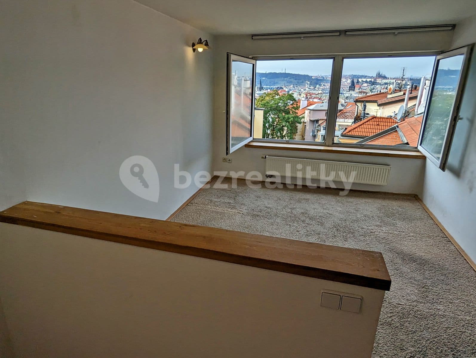Prenájom bytu 308 m², Příběnická, Praha, Praha