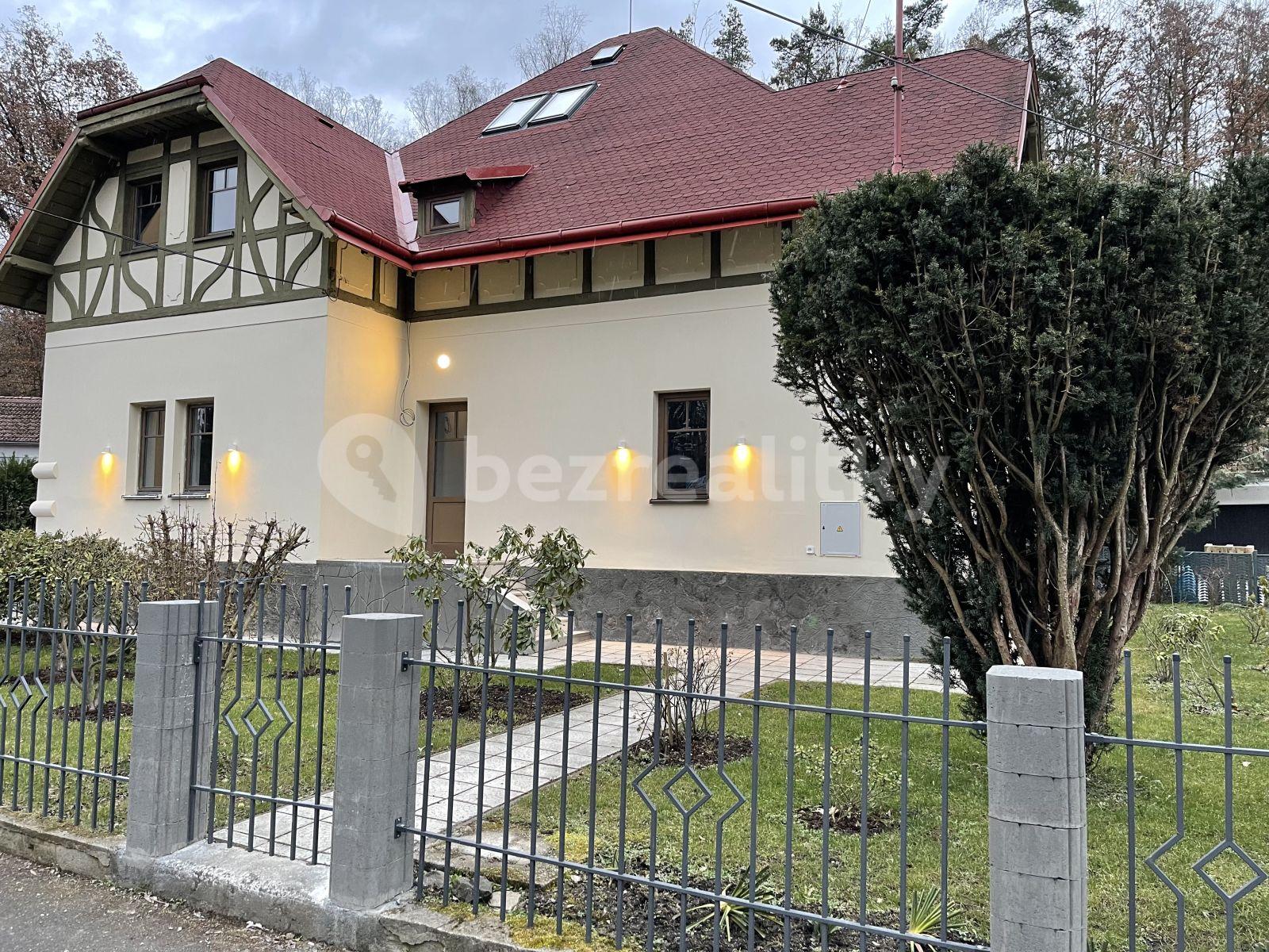 Predaj domu 350 m², pozemek 1.000 m², Pod Strání, Dalovice, Karlovarský kraj