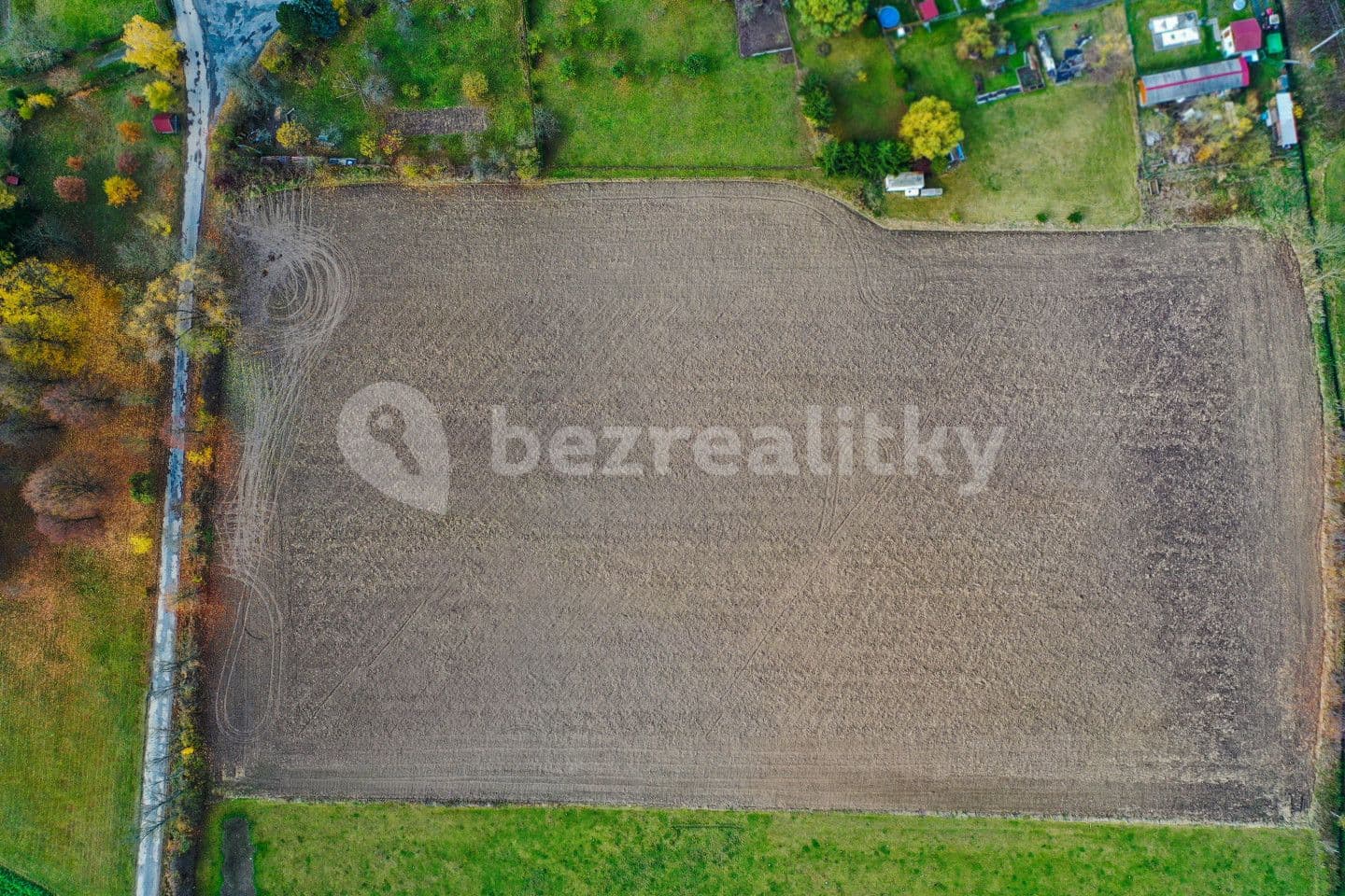 Predaj pozemku 3.802 m², Hradešice, Plzeňský kraj