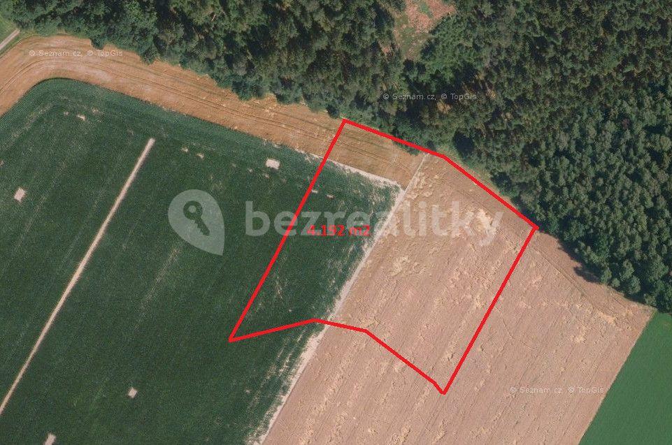 Predaj pozemku 4.192 m², Hvožďany, Středočeský kraj